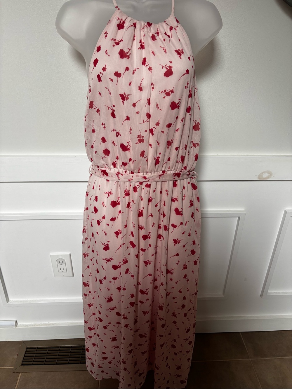 Lush light pink halter-neck maxi dress